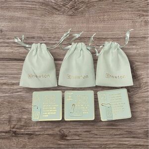 3 Total Enewton Dust Bag with Pins and Card